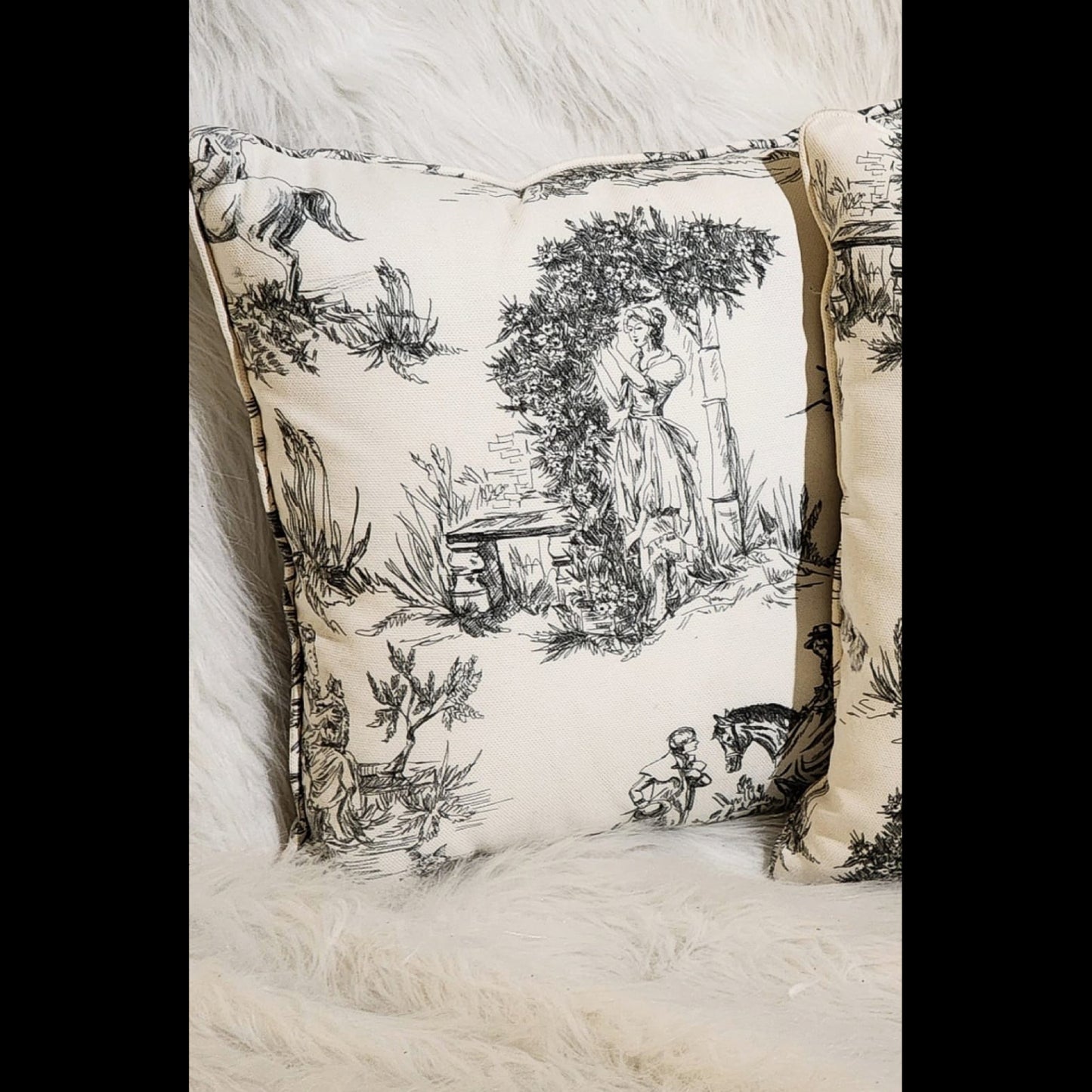 Mariah Pillow