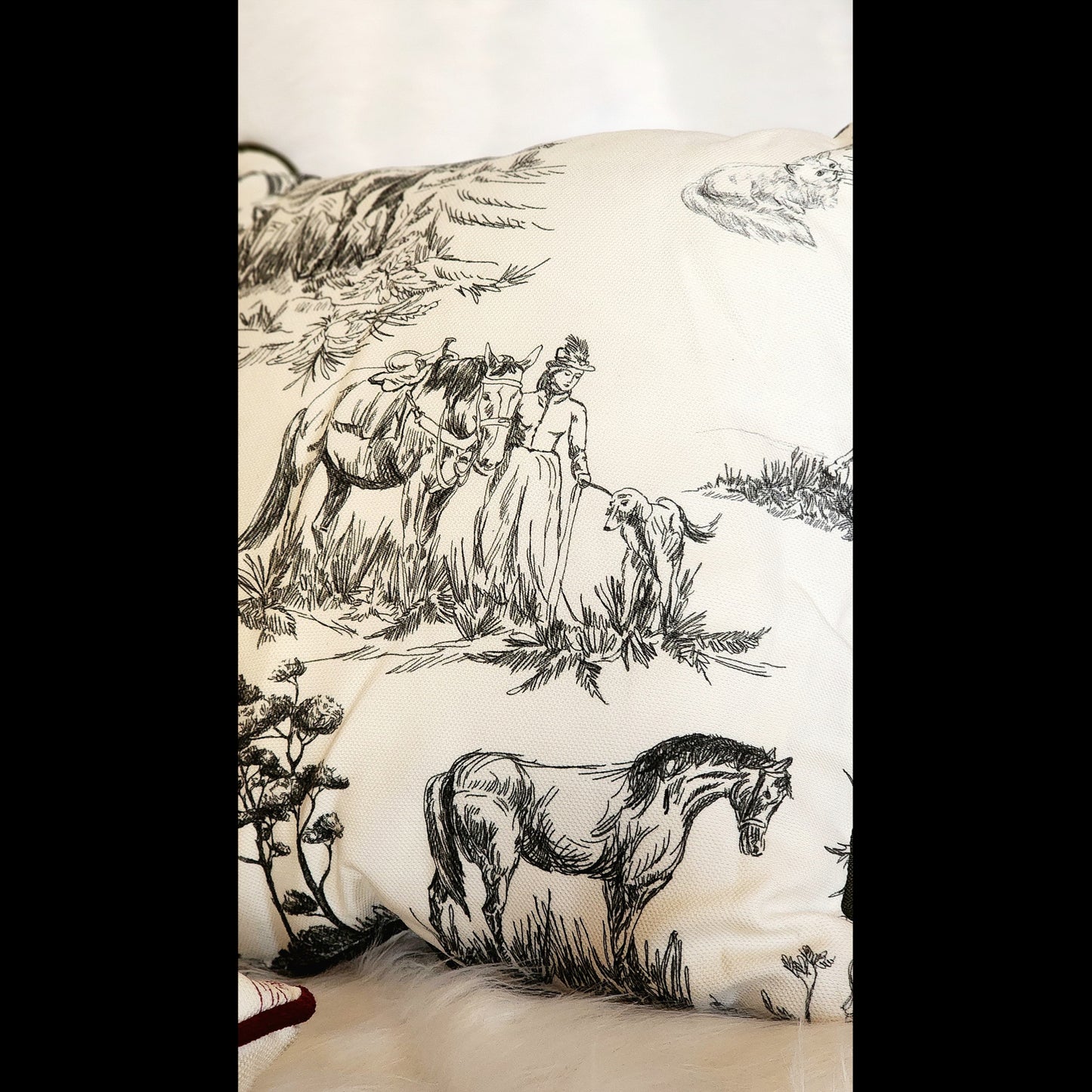 Mariah Pillow